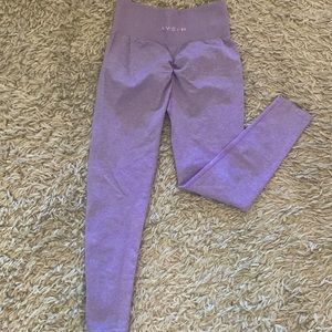 NVGTN Scrunch Butt Leggings